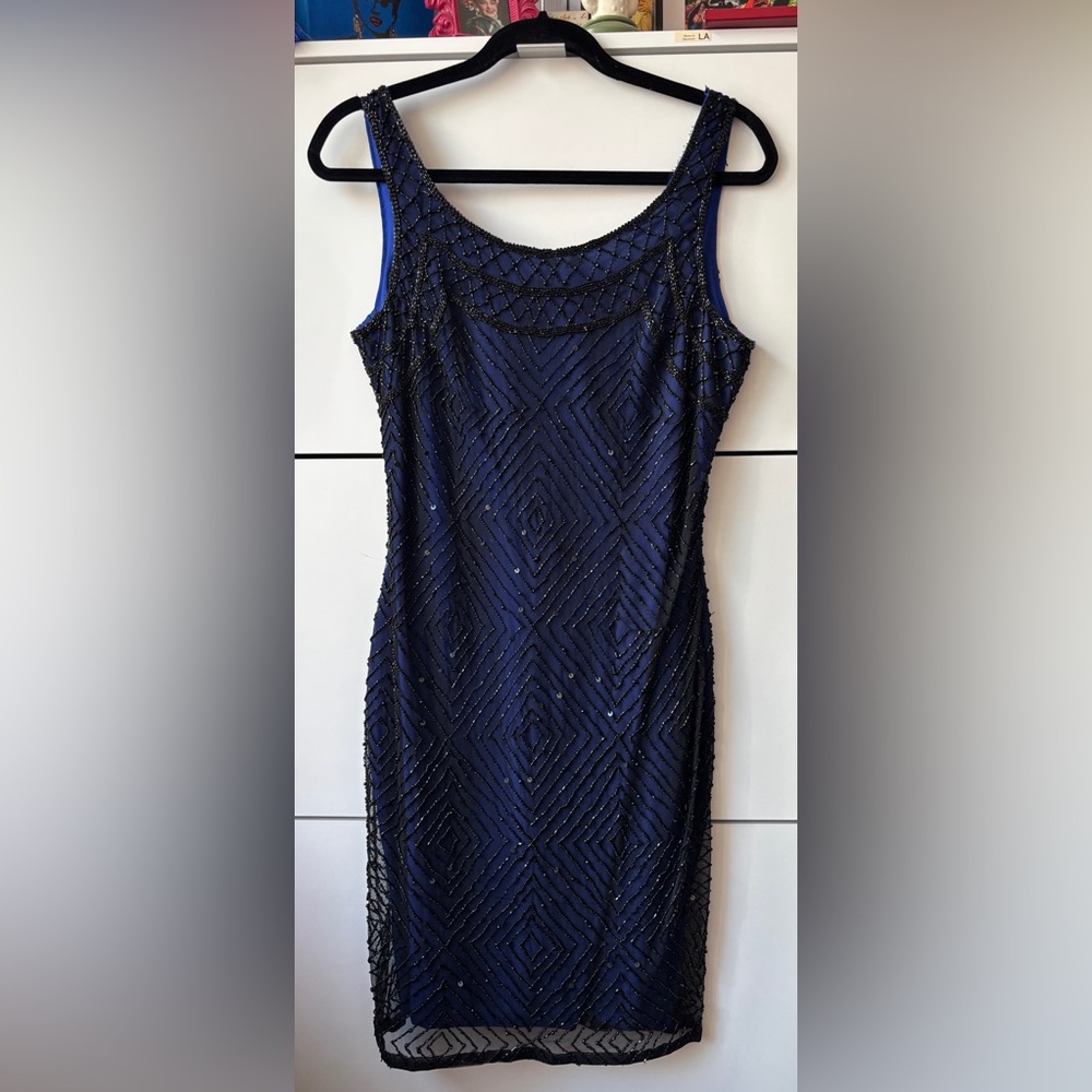 Stunning Geometric Pattern Beaded Cocktail Dress - Picture 1 of 16
